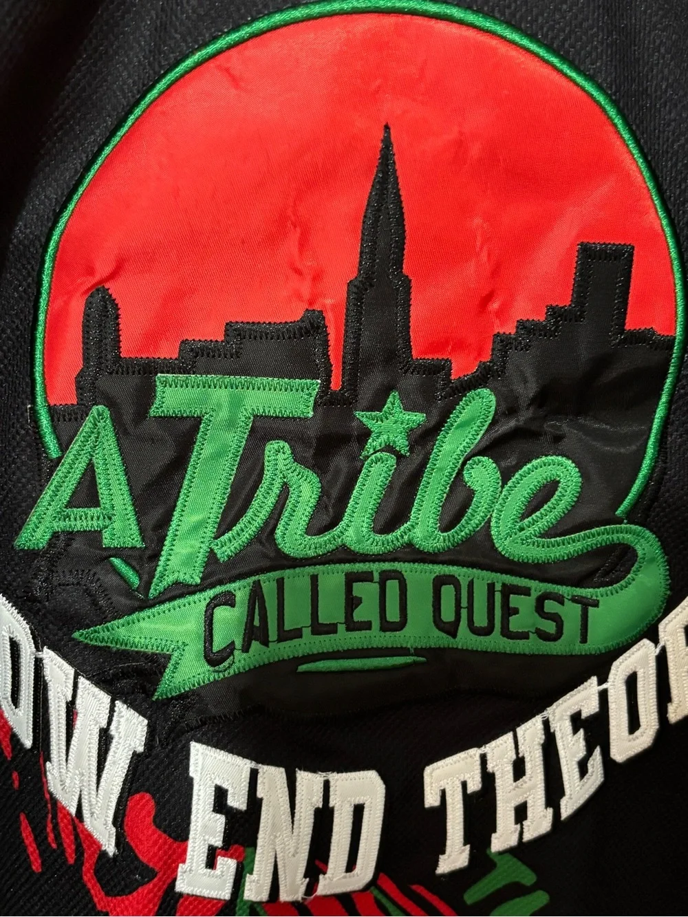 A Tribe Called Quest Low End Theory Men's Jersey - Black/Red/Green - Picture 6 of 16